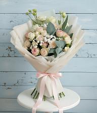 Букет цветов из:  Розы и Лизиантусы в Сосново-Озерском