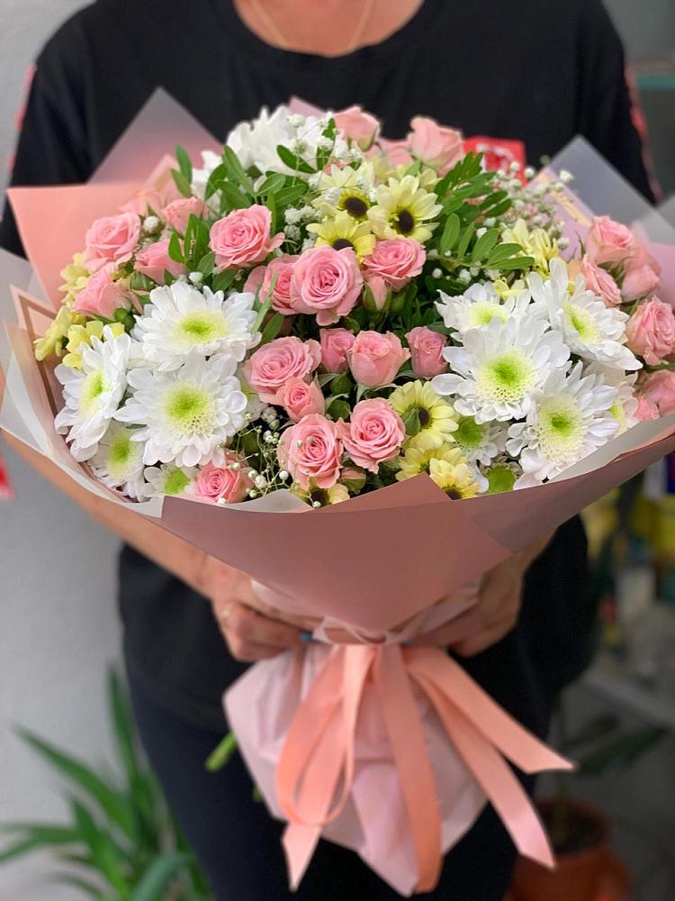 Букет цветов из: Розы и Хризантемы в Сосново-Озерском