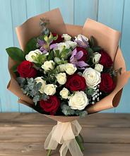 Букет цветов из:  Розы и Альстромерии #REPLACE_PRED# Сосново-Озерском