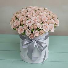 Цветочная композиция из Розы в шляпной коробке в Сосново-Озерском