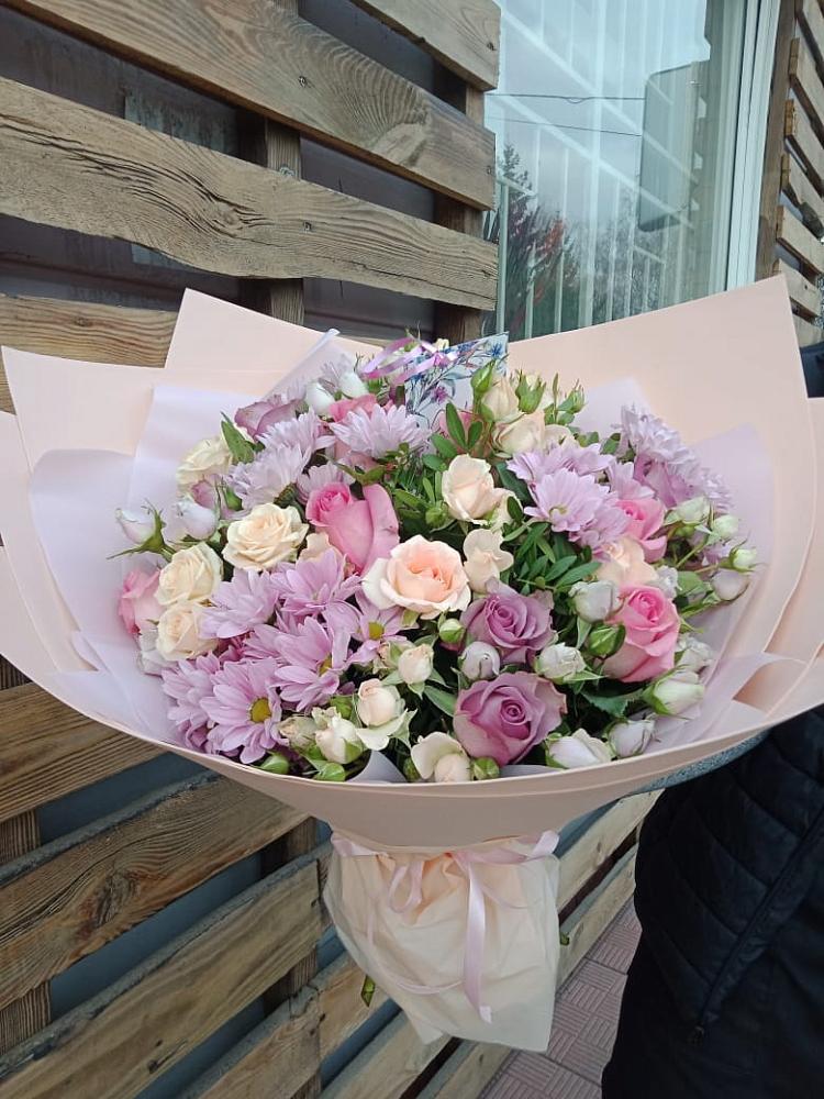 Букет цветов из: Розы и Хризантемы в Сосново-Озерском