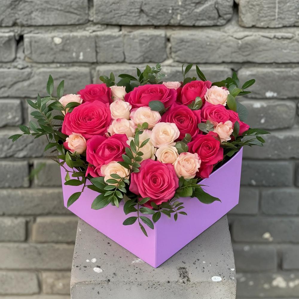 Цветочная композиция из Розы в коробке в Сосново-Озерском