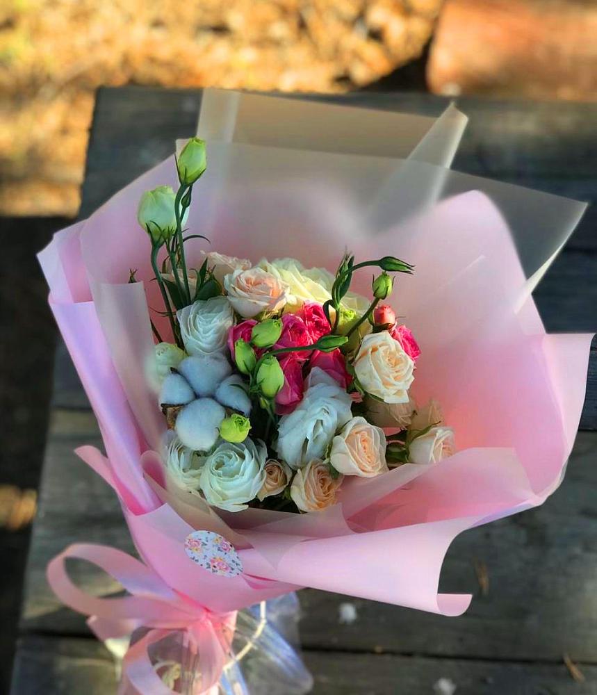 Букет цветов из: Розы и Лизиантусы в Сосново-Озерском