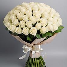 Букет 101 беля роза Белоснежка в Сосново-Озерском