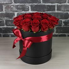 Цветочная композиция из Розы в шляпной коробке в Сосново-Озерском