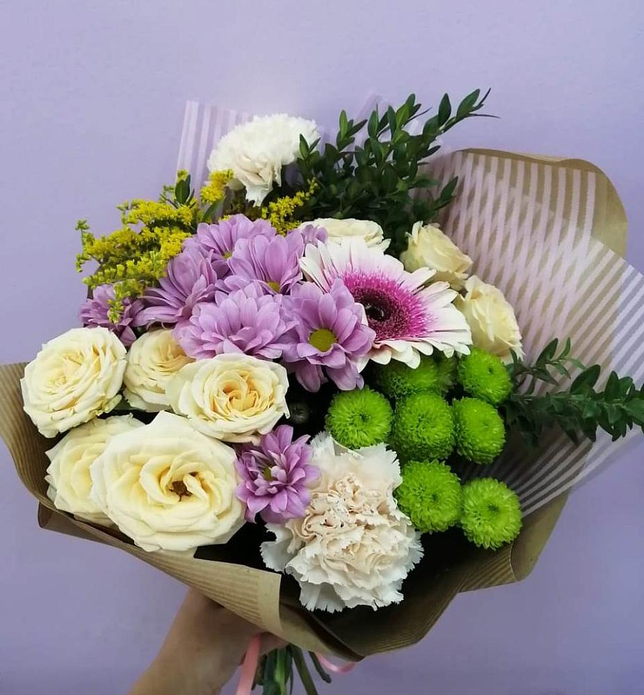 Букет цветов из: Хризантемы, Розы, Гвоздики и Герберы в Сосново-Озерском