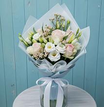 Букет цветов из:  Розы и Лизиантусы в Сосново-Озерском