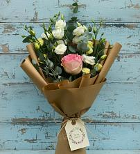 Букет цветов из:  Розы и Лизиантусы в Сосново-Озерском