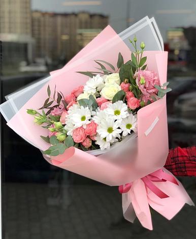 Букет цветов из: Розы, Лизиантусы и Хризантемы в Сосново-Озерском