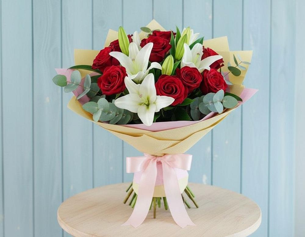 Букет цветов из: Лилии и Розы в Сосново-Озерском